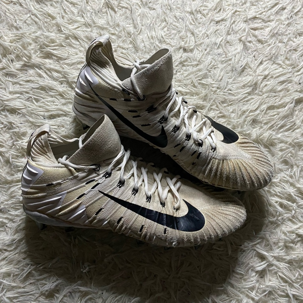 Nike Alpha Menace Elite TD White Football Cleats Size 13